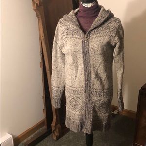 Long double-zipper sweater